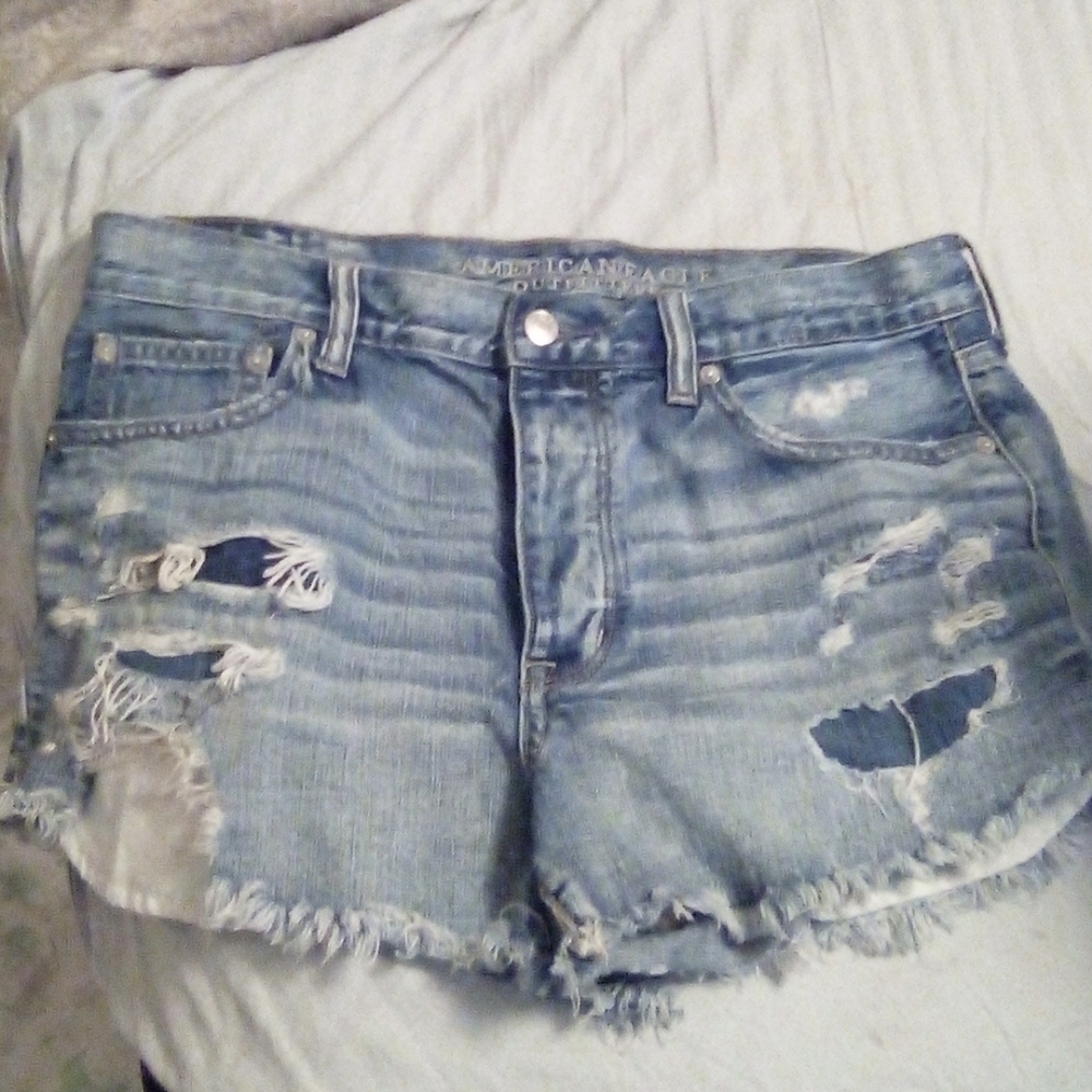 Size 12 American eagle distressed shorts
